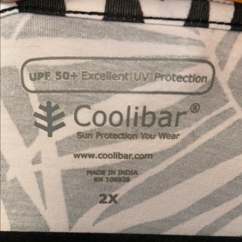 Coolibar Chic Black and White Leaf Print Tunic with UPF Protection 50+ Size 2x - Picture 3 of 7